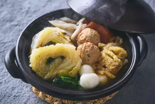 「【ロック・フィールド】1月31日は「愛菜(あいさい)の日」。各ブランドで販促を実施中　RF1×カゴメ コラボ第二弾商品が登場！冬でも食べやすいメニューで野菜摂取を応援」の画像