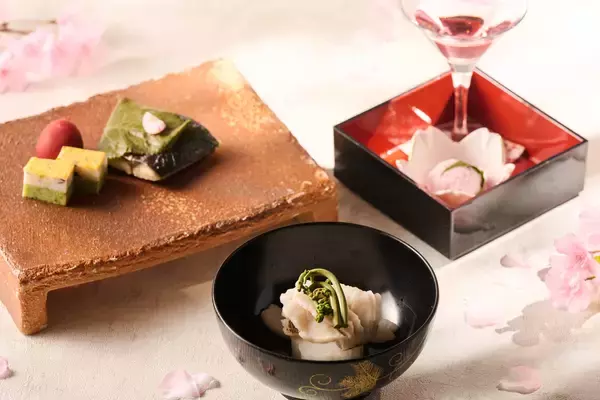 「【ラフォーレ伊東温泉 湯の庭】桜から新緑へ、伊東の季節の移り変わりを表現した特別会席付プラン「春景色会席プラン」を発売」の画像