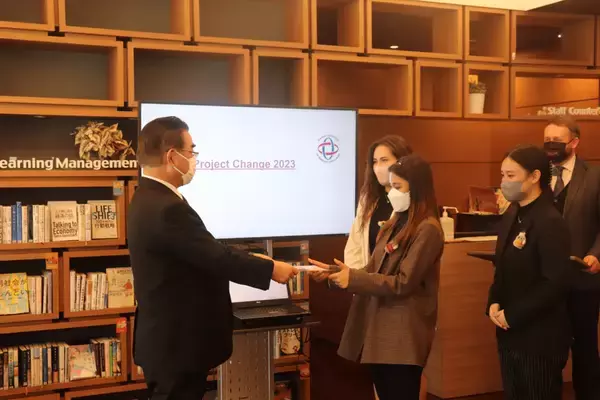 「【インバウンド観光×産官学連携】神田外語学院が千代田区のサイクリングツアーを英語で企画・発表するプレゼンテーションコンテストを開催」の画像