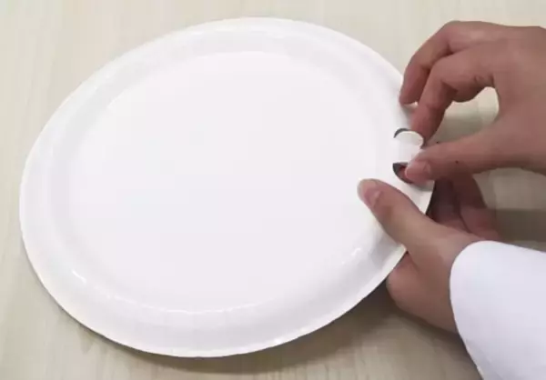 「サンナップ、業界初の”風に飛ばされにくい”紙皿「風に強いペーパープレート」を2026年3月に販売開始！」の画像