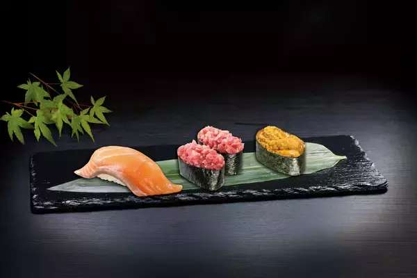 「“生”サーモンを特別価格110円でご提供！「ギネス世界記録TM達成記念」フェア―5月15日（金）から期間・数量限定で販売―」の画像