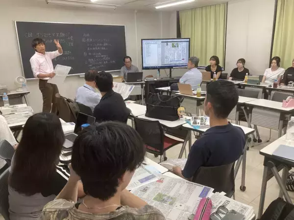 「神田外語大生による日英版「震災復興新聞」完成にあわせ内堀福島県知事と学生らが語る座談会を開催　― 東日本大震災・原子力災害から15年、福島の「今」を世界へ ―」の画像