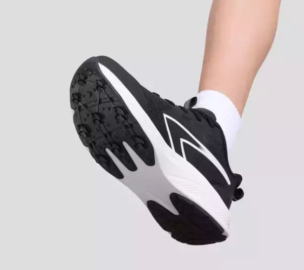 「子どもたちの毎日をもっと楽しく！かけっこも遊びも思いっきり楽しめるジュニアランニングシューズがTIGORAより新登場」の画像