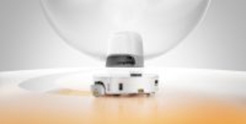 キレイへ、転がせ。Roborock初、ワイドローラーモップを搭載し、水拭き性能を重視したロボット掃除機「Qrevo Curv 2 Flow」を発売