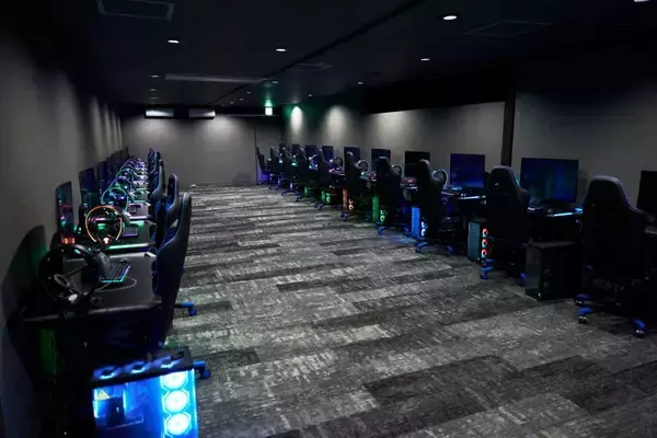 「【大阪電気通信大学】国内初！インディーゲーム中心の大型ゲーム施設「デジタルラボ」にデジタルゲーム学科の学生作品を展示〜「ゲームクリエイター甲子園2025」受賞作品『Key Typer』を公開〜」の画像