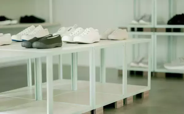 「“人、地域、文化の中で生きるコミュニティブランド”を目指して。ムーンスターは、人の暮らしのそばに旗艦店をオープンします。」の画像