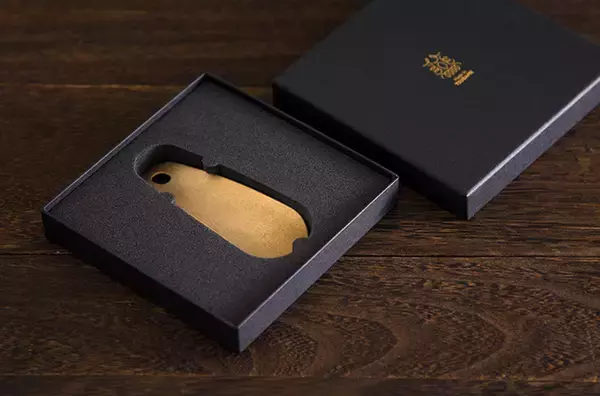 「一生ものの靴ベラを。燕三条の職人が作り上げた靴べら「nei」一般販売を開始」の画像