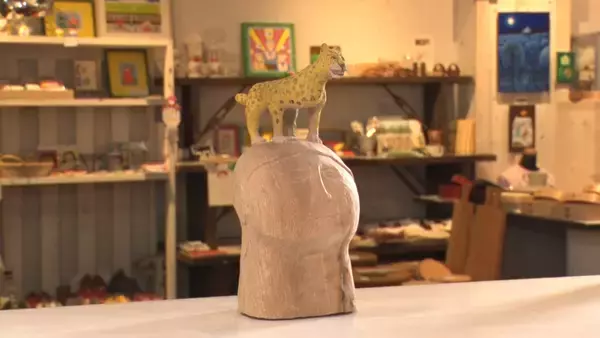 「【LIFE～夢のカタチ～】個展の依頼が絶えない！不思議な木彫り！」の画像