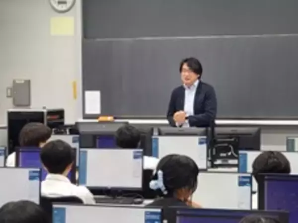 【高大連携】神田外語大学、データで 課題解決 する力 を高校生に翔凜高校生徒を対象に「ロジカルデータサイエンス講座」を開講  ―学食データを題材に、実社会に直結する探究型 講座