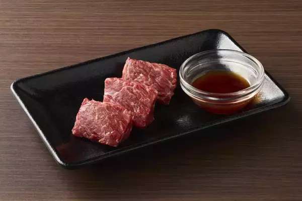 「【牛角 食べ放題専門店】春のごちそう“うなぎ”が食べ放題に登場！香ばしいタレと黒煎り七味の風味が花ひらく「うなぎの石焼ビビンバ」とトリュフ香る赤ワインソースが華やぐ「厚切りハラミステーキ」も楽しめる」の画像