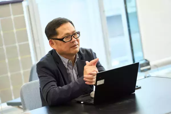 「業界に先駆けたBIPVの研究開発と、脱炭素化に向け急ぐ社会実装　太陽光発電の技術が日本の未来を切り拓き、世界を変える」の画像