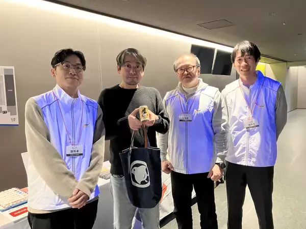 「「第3回達人戦立川立飛杯」にて、達人戦オリジナルラベル仕様の地酒「澤乃井」一合缶を配布しました！」の画像