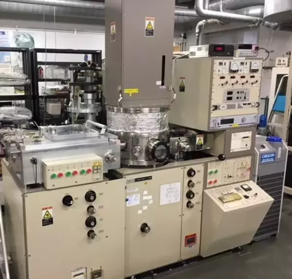 「重里有三教授の研究グループが「全固体薄膜積層型熱スイッチ」の開発に成功」の画像