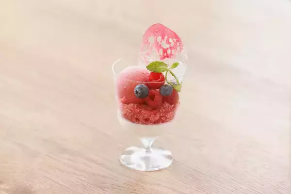 「渋谷駅前に“涼しさ×リゾート感”を楽しめるクーリングスポットが登場「ネスカフェ クーラー リフレッシュバカンス in Shibuya」6月25日（木）から7月5日（日）まで開催」の画像