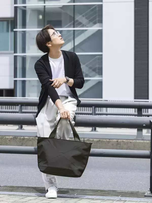 「世界的に有名な老舗ブランドが展開する「サムソナイト・レッド」に完全別注軽量コーデュラナイロンを採用した2WAYバックパックがスーツスクエアから発売」の画像