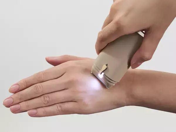 「マクセルブランドのビューティーシリーズ「Angelique(アンジェリーク)」からフェイス・ボディケアシェーバー ３製品を新発売」の画像