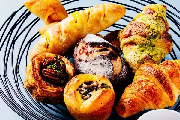 「【GGCo.】桜の季節を、カフェで味わう。春限定ブレッド＆サンドが2026年3月2日（月）より登場～桜、抹茶、春野菜で楽しむ、季節の味わい～」の画像