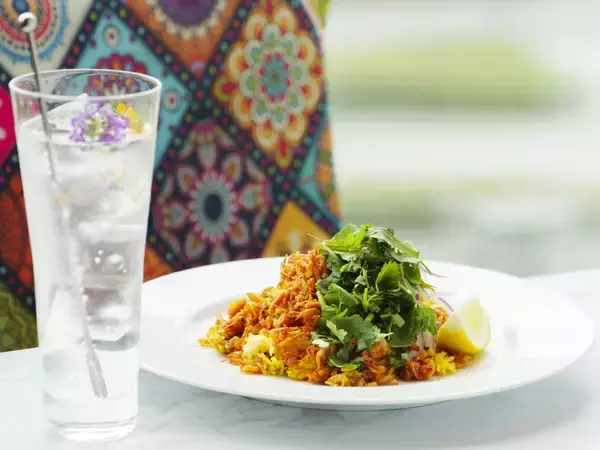 「【東京ミッドタウン】桜舞う東京ミッドタウンに、春を感じるグルメが勢ぞろい！「Spring Gourmet」本日からスタート」の画像