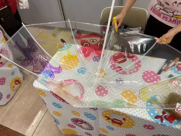 「アピタ福井大和田店主催手作り傘の体験会に協賛」の画像
