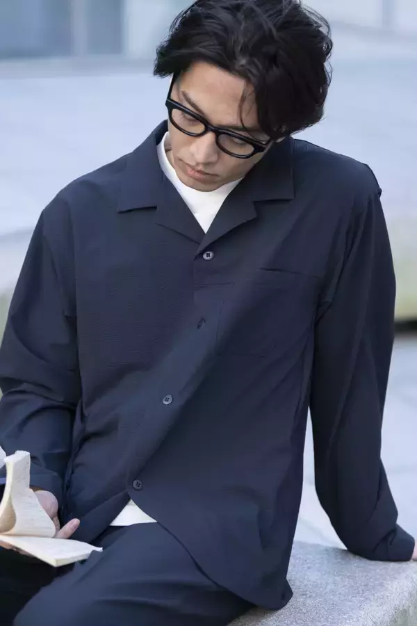 「ビジネスウエア専門店が提案する“大人ニュートラル”新たな装いのニーズに応える新ブランド「FLAT（フラット）」が誕生」の画像