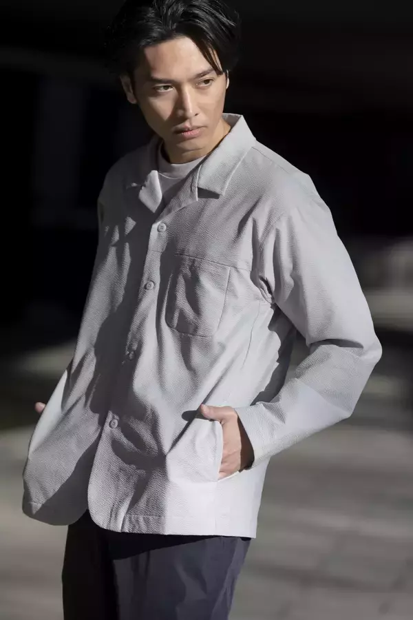 「ビジネスウエア専門店が提案する“大人ニュートラル”新たな装いのニーズに応える新ブランド「FLAT（フラット）」が誕生」の画像