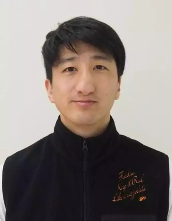 大阪成蹊大学 フットサル部の監督に磯村 直樹氏が就任し、佐藤亮監督は同部アドバイザーに