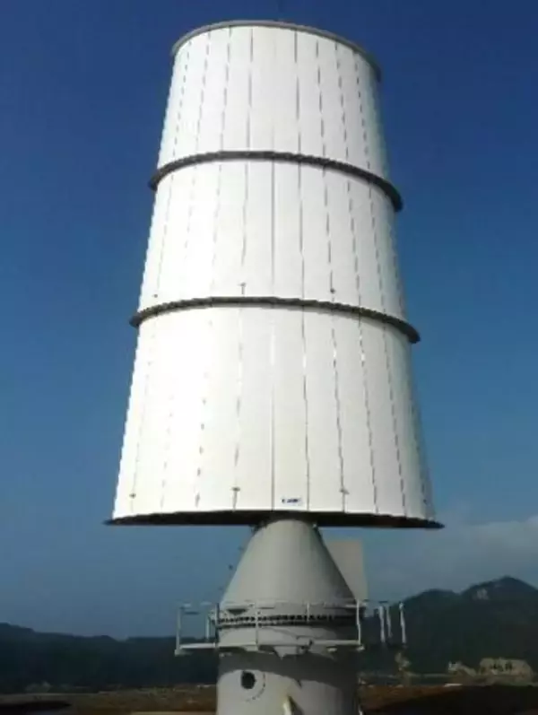 「【発明技術の社会実装と船舶業界におけるネットゼロ・エミッションの達成に道を拓く】令和７年度全国発明表彰「WIPO賞」に金沢工業大学革新複合材料研究開発センター（ICC）の鵜澤 潔所長ら。「風力推進船の帆の高さが伸縮可能な硬質翼の発明」で」の画像