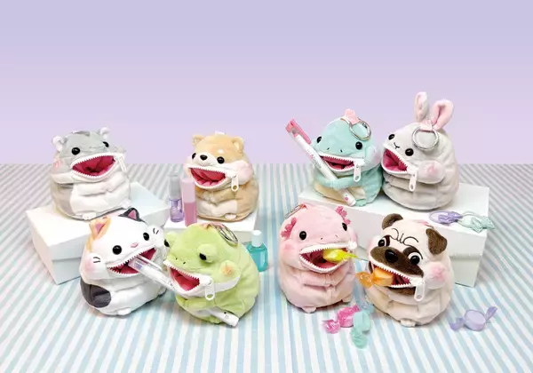 「“ぱくぱく”食べちゃう！？バッグにつけられるアニマルポーチ『ほおばりいず』4月上旬より発売」の画像