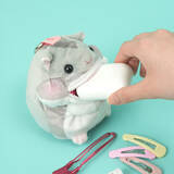 「“ぱくぱく”食べちゃう！？バッグにつけられるアニマルポーチ『ほおばりいず』4月上旬より発売」の画像4