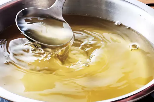 「【しゃぶしゃぶ温野菜：イベントレポート】最旬トレンド！9種の薬膳香る『旨辛 麻辣湯しゃぶ』＆九鬼「芳醇胡麻油」香る『鶏清湯 葱たんしゃぶ』」の画像