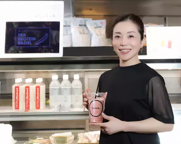 「パーソナル・トレーニングジム TOTAL WorkoutとニチレイフーズがコラボレーションしビタミンC 1000mg配合のパワー&ビタミンチャージドリンクを発売！！」の画像