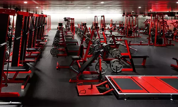 「パーソナル・トレーニングジム TOTAL WorkoutとニチレイフーズがコラボレーションしビタミンC 1000mg配合のパワー&ビタミンチャージドリンクを発売！！」の画像