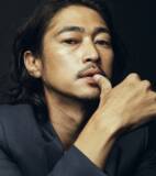 「時を超え窪塚洋介・愛流親子の再現写真が新ビジュアルに　スーツスクエアの成人式応援キャンペーン9月22日よりスタート」の画像4
