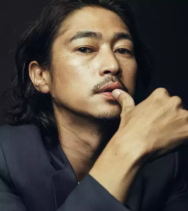 「時を超え窪塚洋介・愛流親子の再現写真が新ビジュアルに　スーツスクエアの成人式応援キャンペーン9月22日よりスタート」の画像