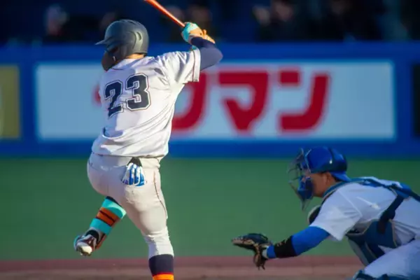 「立命館大学硬式野球部　有馬伽久・西野啓也ら出場予定　～慶應義塾大学との記念試合を開催～」の画像