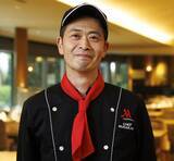 「富士マリオットホテル山中湖　ピンク色バンズとライム香るフィッシュケーキが彩る春バーガー「甲斐サーモンとフィッシュケーキの春色バーガー」発売」の画像3