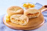 「シャトレーゼ「マッケンチーズブレッド」本日8月7日（金）より全国のシャトレーゼ・YATSUDOKIで発売」の画像1