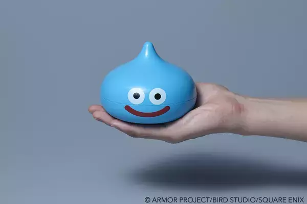 「マクドナルド×ドラゴンクエスト 第1弾は初めてのコラボグッズ！伝説の”スライムinスライム”12月18日（木）から公式アプリで抽選販売の応募受付開始！」の画像