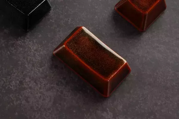 「＜輪島塗×HHKB＞伝統工芸とIT技術が融合した「HHKB漆塗キートップ」を発売開始」の画像