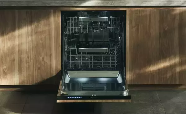 「富士工業（FUJIOH※１）とイタリア・エリカ社の合弁会社ARIAFINA（アリアフィーナ※２）ARIAFINAから初めての食器洗い機（D01-601FM）が2024年12月2日（月）に発売」の画像