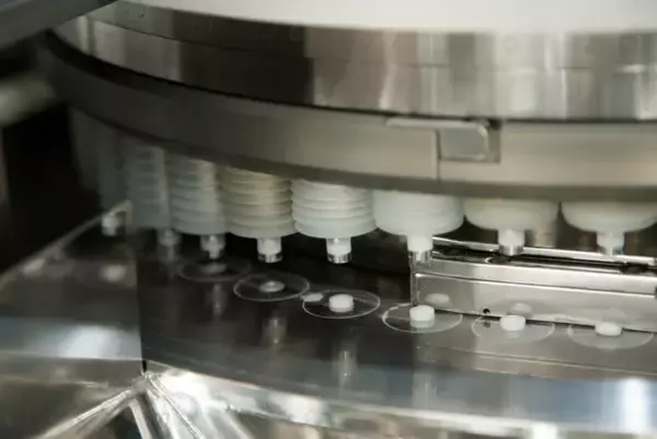 「薬の安定供給」を守る製造部品を専業技術メーカーと共同開発