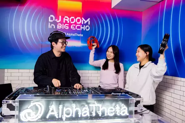 「カラオケボックス初！DJ専用ルーム「DJ ROOM in BIG ECHO by AlphaTheta」ビッグエコー中目黒山手通り店に11月21日登場」の画像