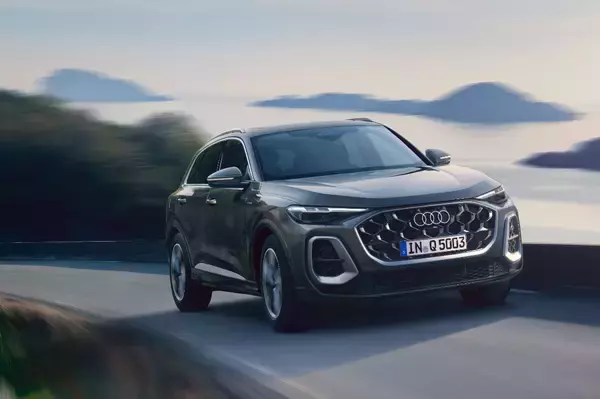 「アウディ、PPCを採用するAudi A5、Audi Q5をアップデート：よりエモーショナルで快適に、そして数々の機能を用意」の画像