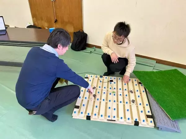 「【京都産業大学】太陽が丘でインクルーシブな遊び場の未来を議論―産学官民が集うシンポジウムを開催、学生によるデザイン作品展示も実施」の画像