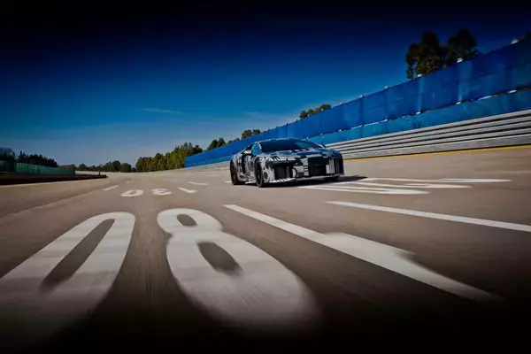 「Audi Nuvolari、405日の開発の軌跡」の画像