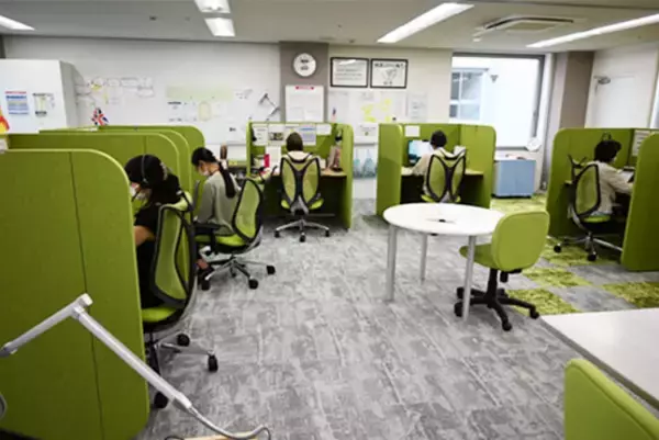 「オンライン医療通訳『Medi-Way』が「神戸アイセンター病院」様におけるベトナム語通訳で外来診療から入院・手術までを支援！万全の連携によりタブレット画面越しでも対面通訳と遜色のないレベルと高評」の画像
