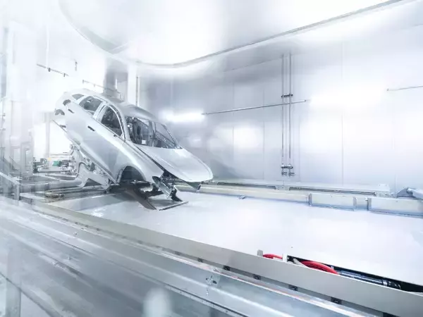 「アウディ、生産における人工知能（AI）の展開を拡大」の画像