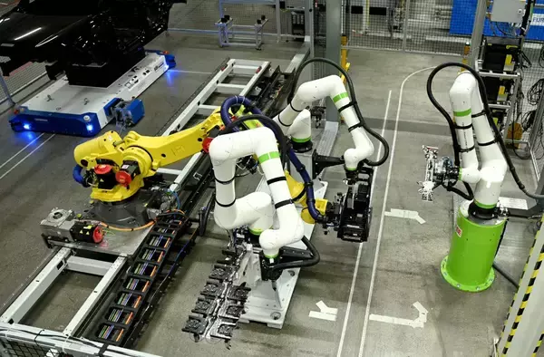 「アウディ、生産における人工知能（AI）の展開を拡大」の画像