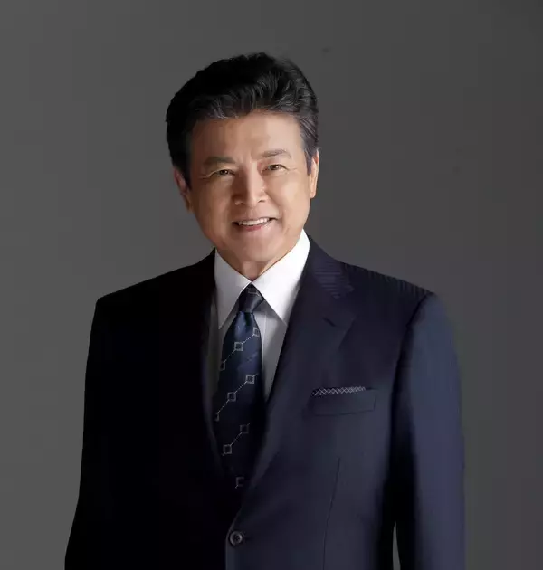 「三浦友和さん・橋本環奈さん・水上恒司さん・生見愛瑠さんが初共演！「洋服の青山」新CMで“HAPPY NEW WEAR”をお祝い」の画像