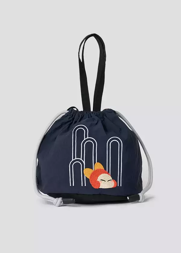 「グラニフと「星のカービィ」が初コラボレーション！2026年3月10日(火)より発売。Tシャツ、半袖シャツ、バッグ、ウォレットなど全19アイテムが登場」の画像